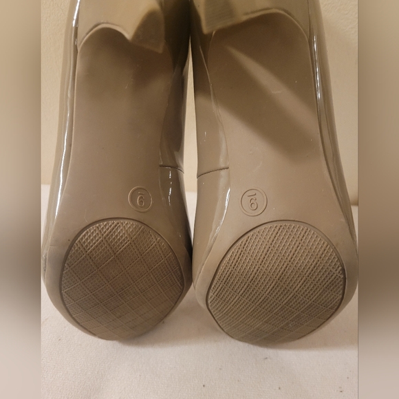 Merona Beige Patent Leather Heels Pumps Shoes Women's Size 9 - Picture 9 of 14